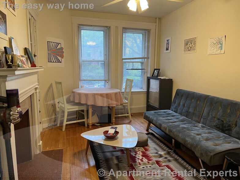 Building Photo - 331 A Harvard St