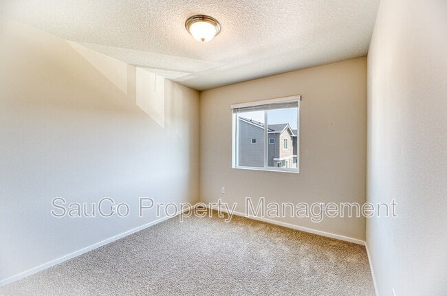 Building Photo - 17291 NW Shackelford Rd