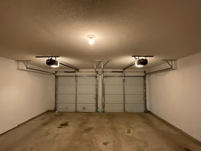 Building Photo - 1822 Greenwood Ln