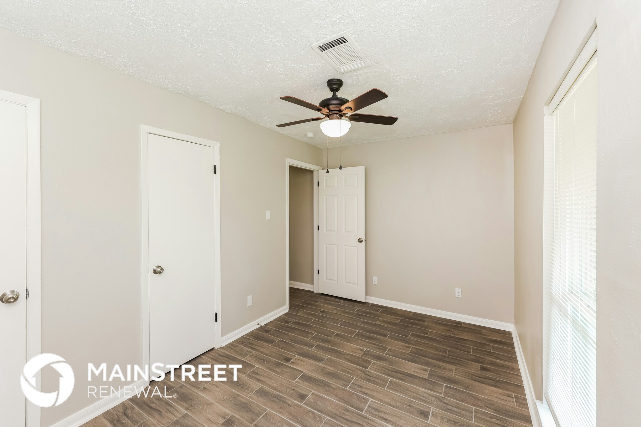 Building Photo - 10902 Faircroft Dr