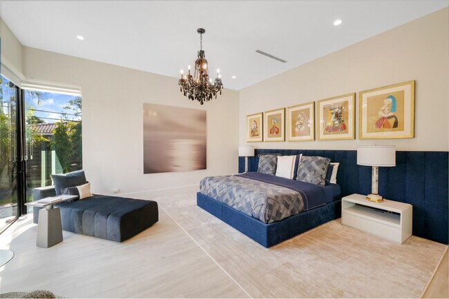 Building Photo - 4011 Bayview Dr