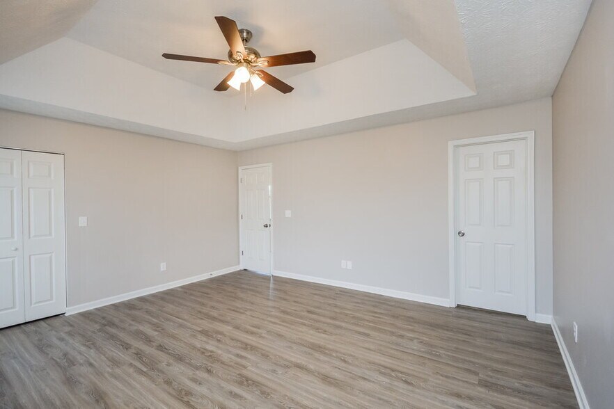Building Photo - 95 N Greenfield Cir