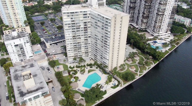 Building Photo - 2451 Brickell Ave