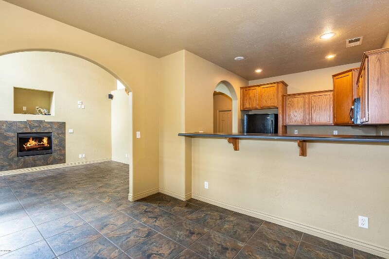 Building Photo - 1284 E Makayla Way