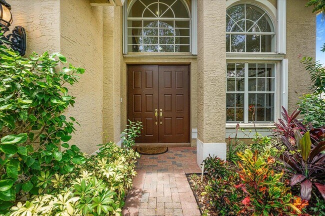 Building Photo - 19059 Skyridge Cir