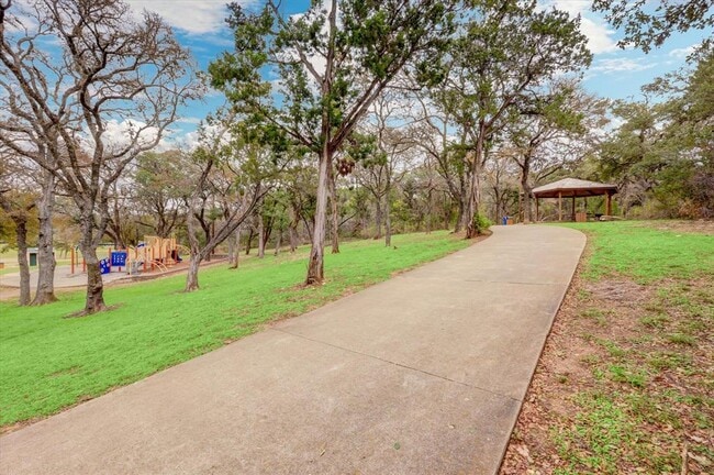 Building Photo - 3101 Davis Ln