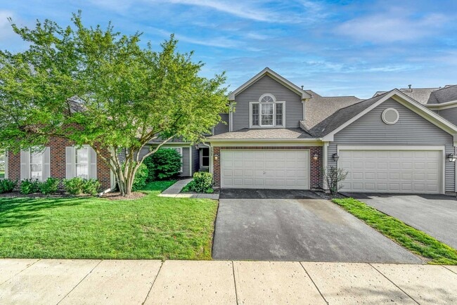 Primary Photo - Elgin Two Bedroom with Loft and Two Car Ga...