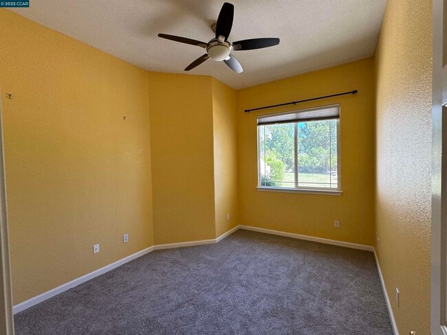 Building Photo - 1174 Krona Ln