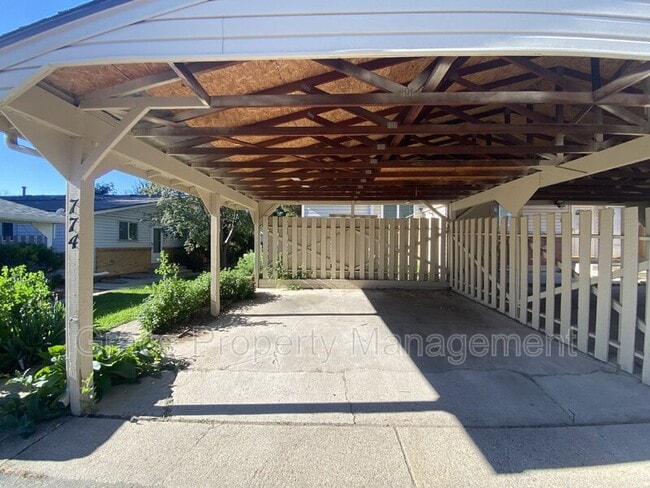 Building Photo - 774 W Cleveland Cir