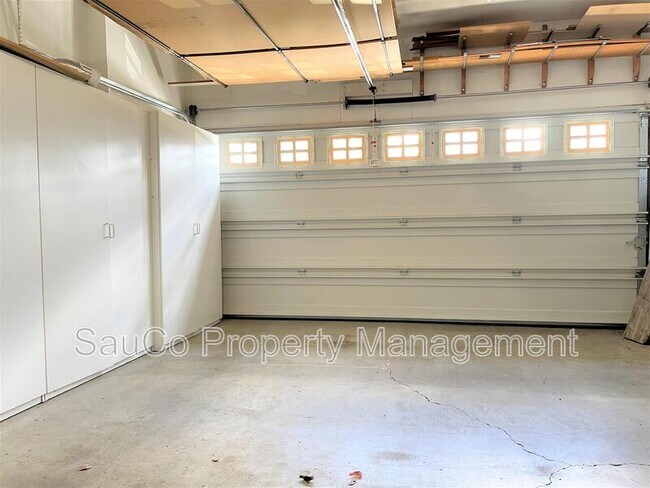 Building Photo - 16705 NW Arizona Dr
