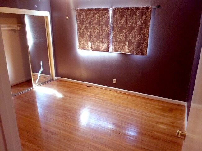 Building Photo - 41226 Erma Ave