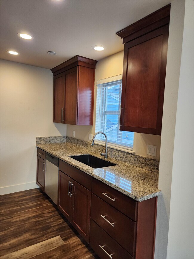 Building Photo - 11571 SW Toulouse St