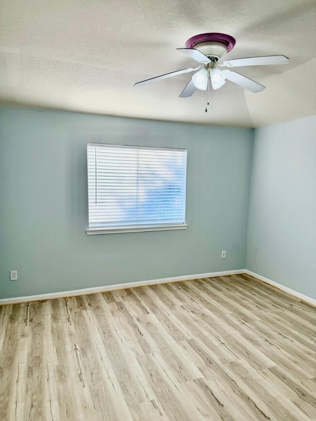 Building Photo - 6537 Canyon Mist Ln