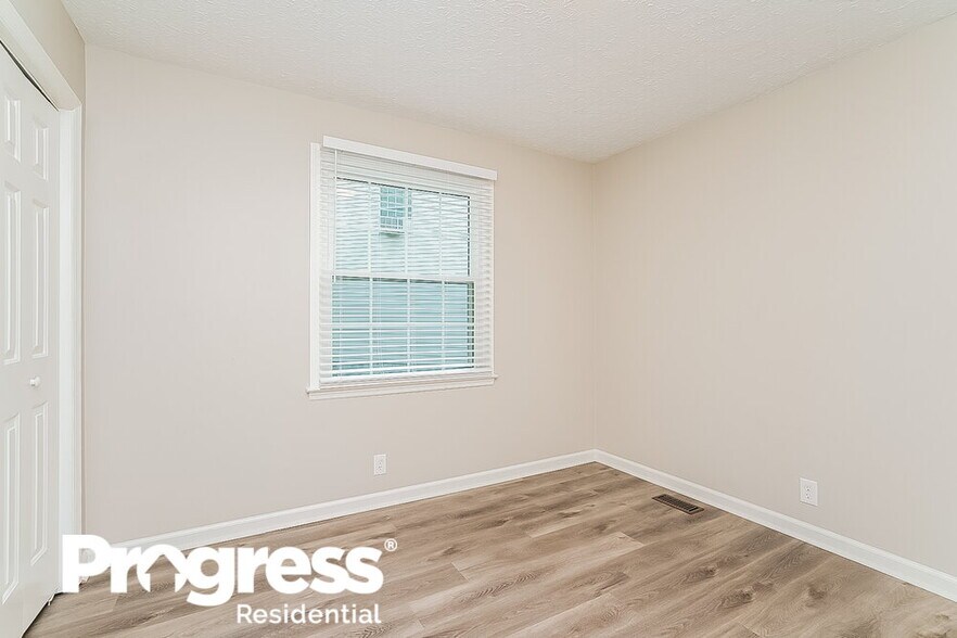 Building Photo - 103 Silver Maple Ct