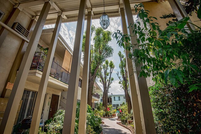 Building Photo - bar13218