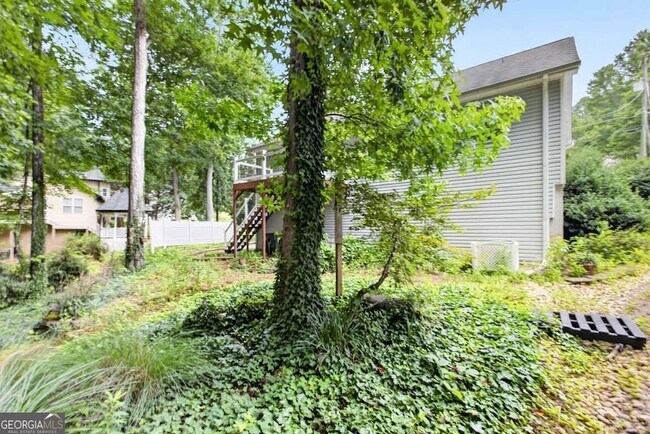 Building Photo - 72 Victorian Cir