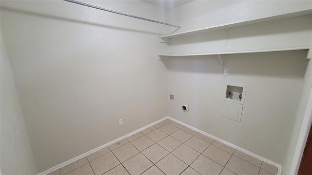 Building Photo - 1334 Paris Dr