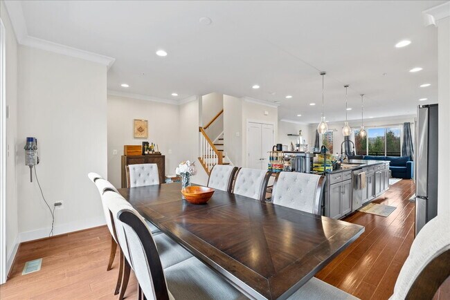 Building Photo - A Glimpse of Serene Living in Chantilly, VA