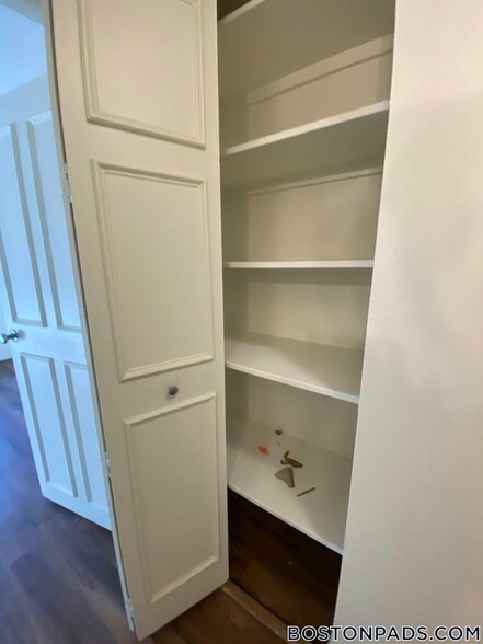 Building Photo - 185 Freeman St