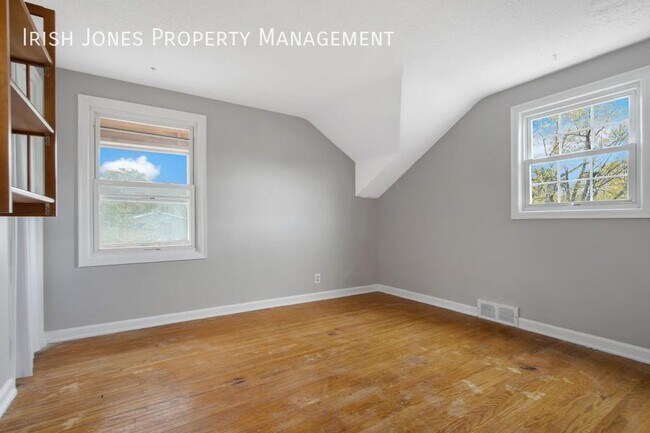 Building Photo - 303 Niagara Fls Blvd
