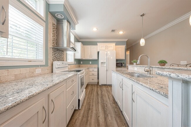 Building Photo - 20547 S Post Oak Blvd