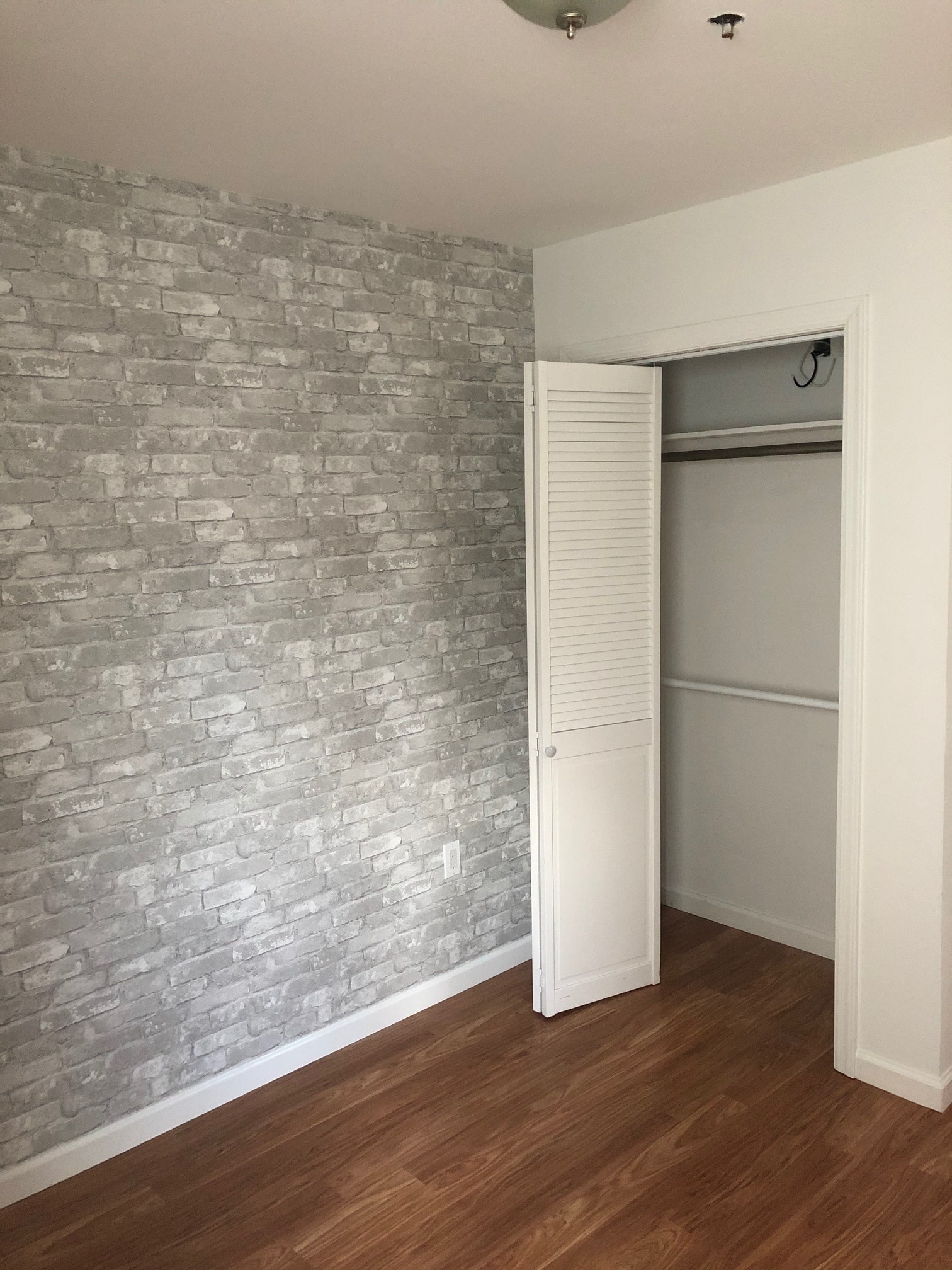 Building Photo - 37 Rochester Ave