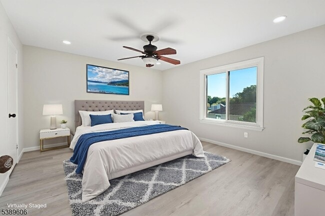 Building Photo - 160 Goldmine Ln