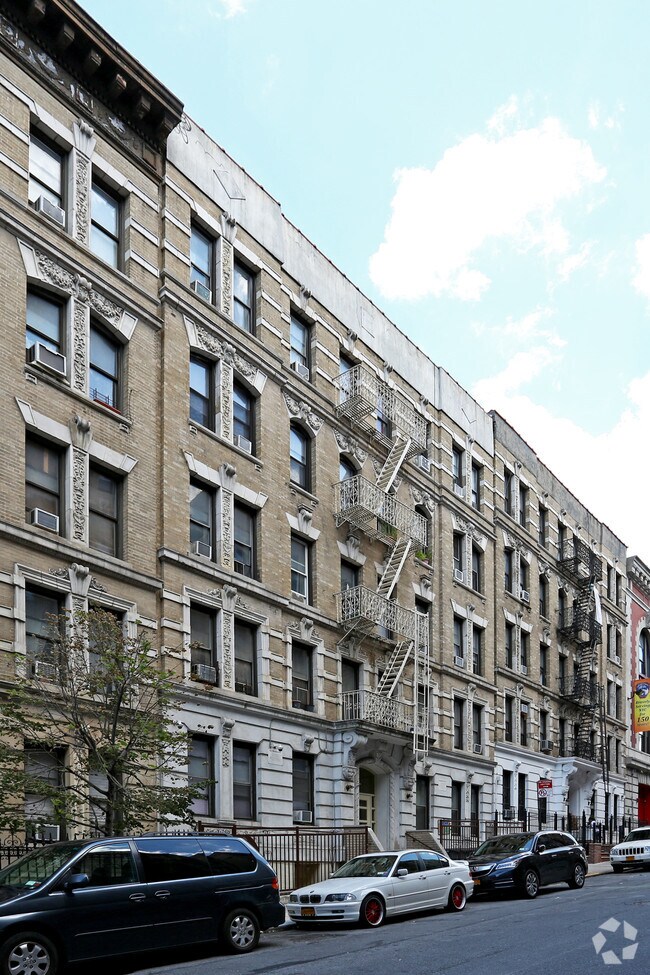 Building Photo - 511 W 139th St