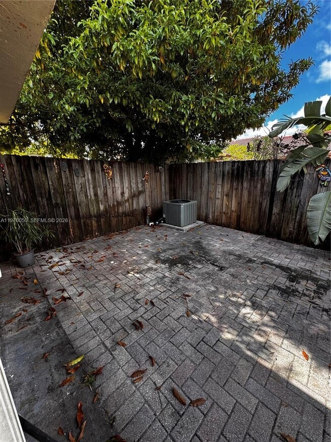 Building Photo - 1314 SW 124th Pl