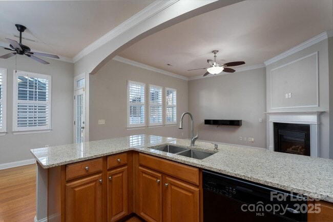 Building Photo - 10725 Serape Rd