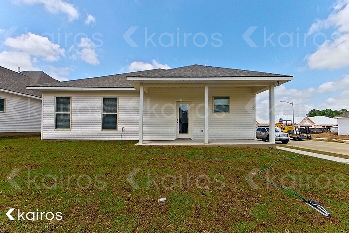 Building Photo - 118 Teddy Ln