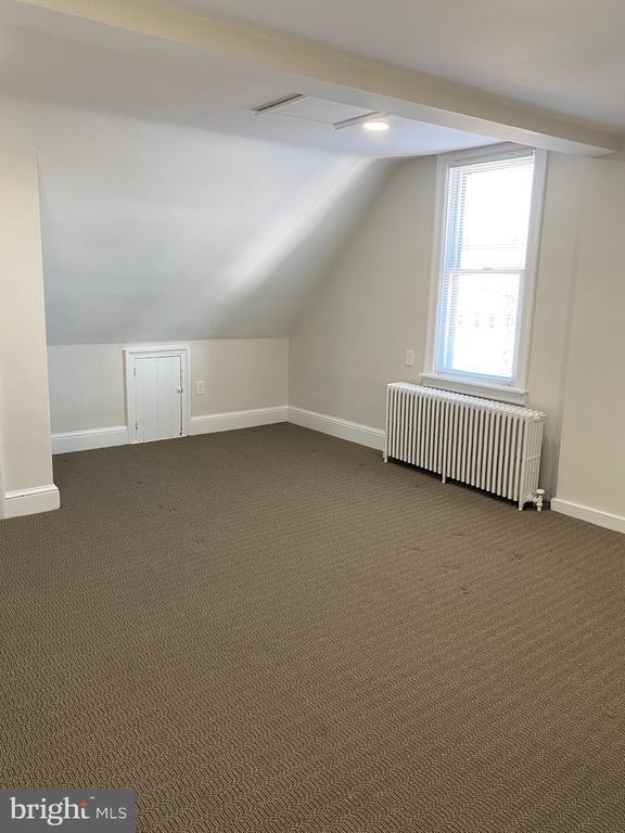 Building Photo - 478 E Main St