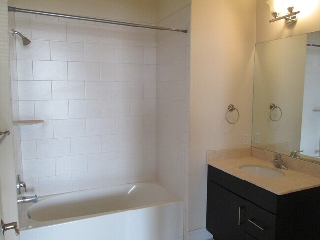 Building Photo - 414 Rahway Ave