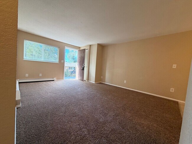 Building Photo - 7080 Alegre Cir