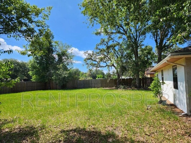 Building Photo - 3816 Sutters Mill Circle