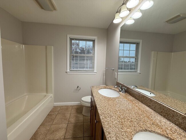 Building Photo - 47-49 Kent Road