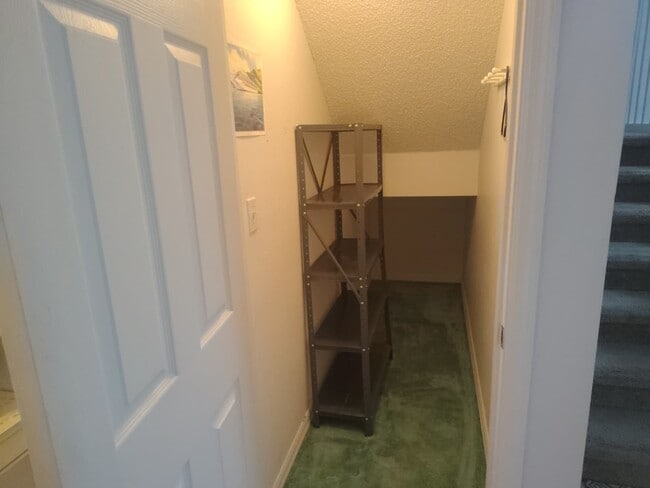 Building Photo - 449 Hollinghead Loop