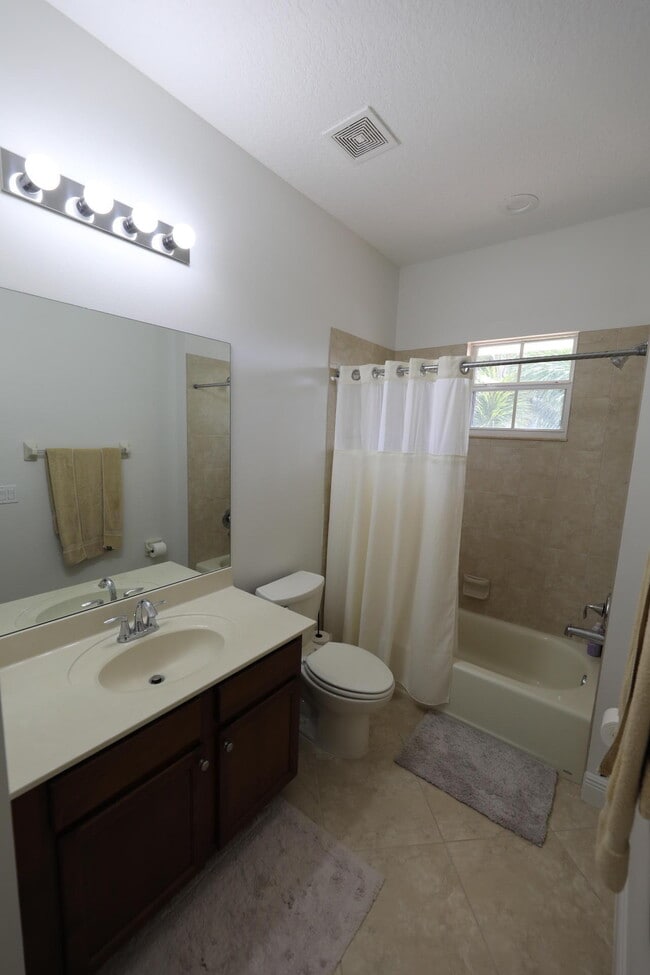 Building Photo - 5027 Dulce Ct