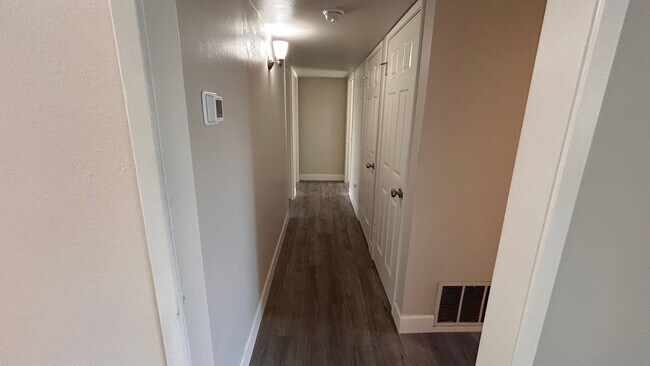 Building Photo - 2960 Cabrillo Dr