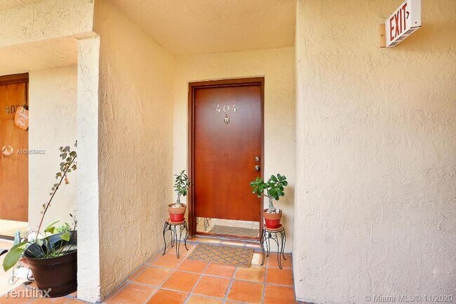 Building Photo - 2 br, 2 bath Condo - 9280 SW 123rd Ct