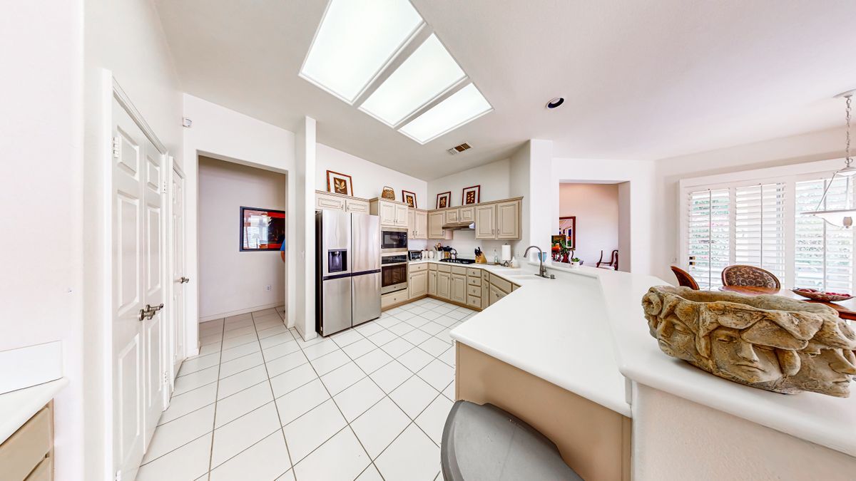 Building Photo - 78907 Fountain Hills Dr