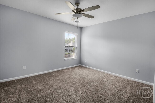 Building Photo - 307 Grasslands Dr