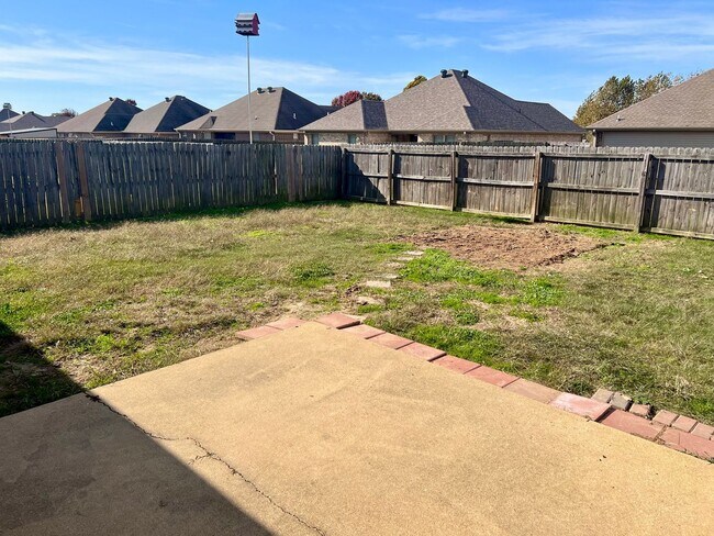 Building Photo - 6057 Beaver Creek Ln