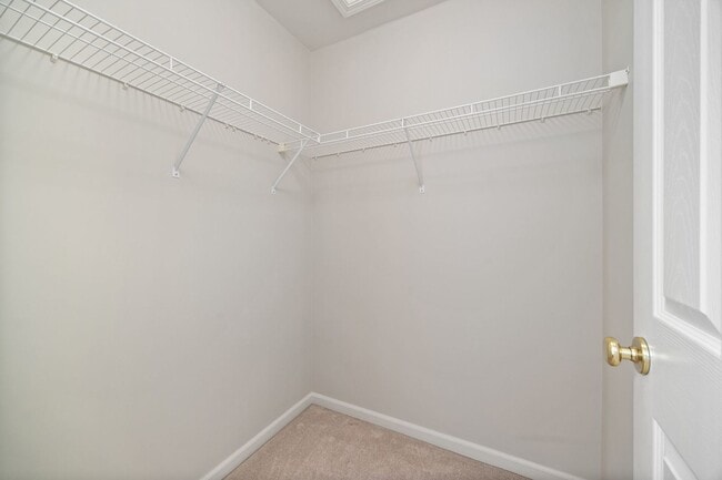 Building Photo - 436 Azalea Street