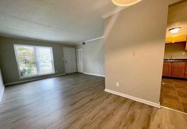 Building Photo - 3308 Conway Ct
