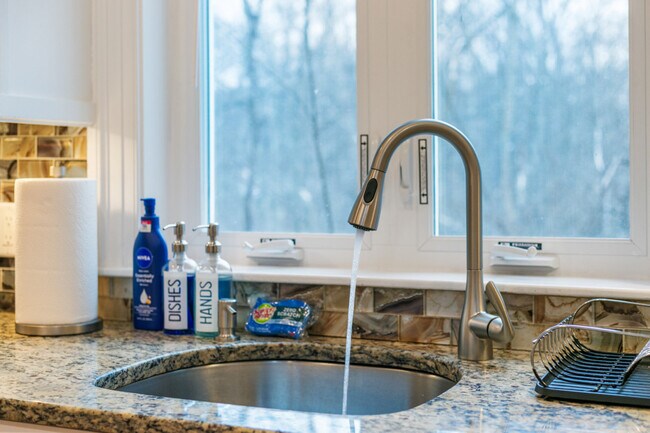 Building Photo - 3 Chapel Way