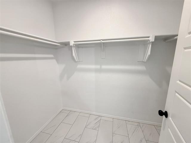 Building Photo - 805 Exeter St