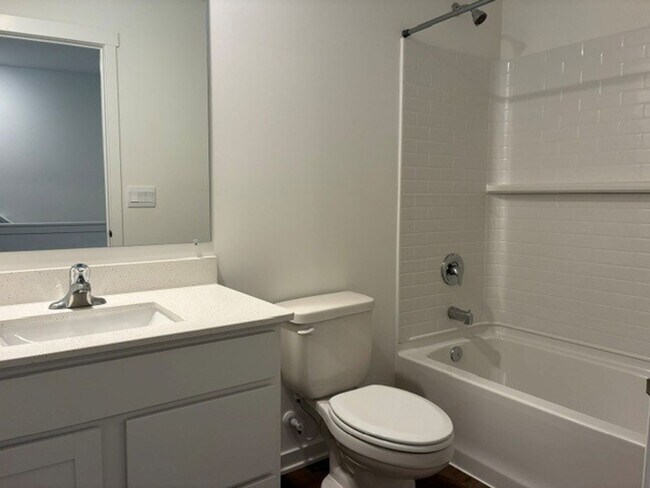 Building Photo - Brand New 3 Bedroom - 2.5 Bath Condo in Union Grove