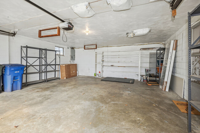 Building Photo - 3801 N Oakland St