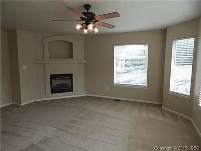 Building Photo - 1319 Lily Lake Dr